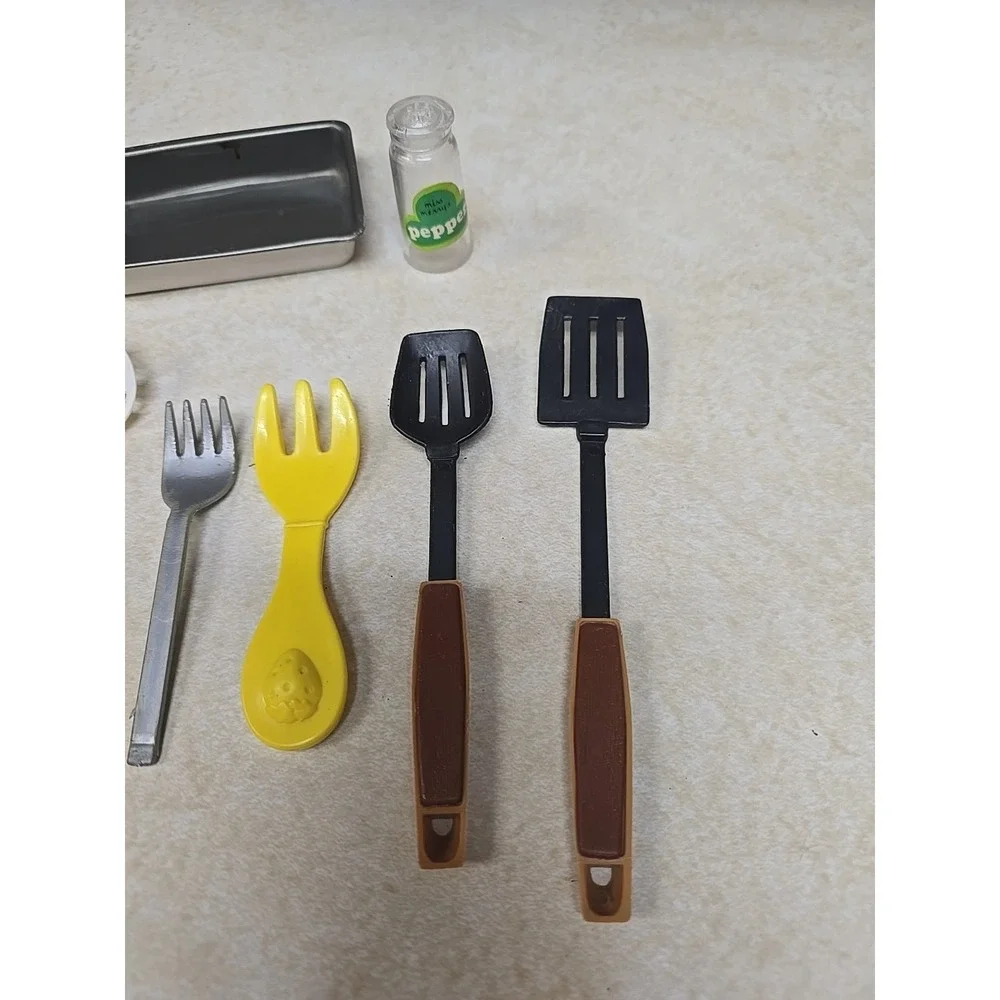 Set of 8 Vtg Assorted‎ Childs Play Doll Kitchen Cooking Baking Cookware Utensils